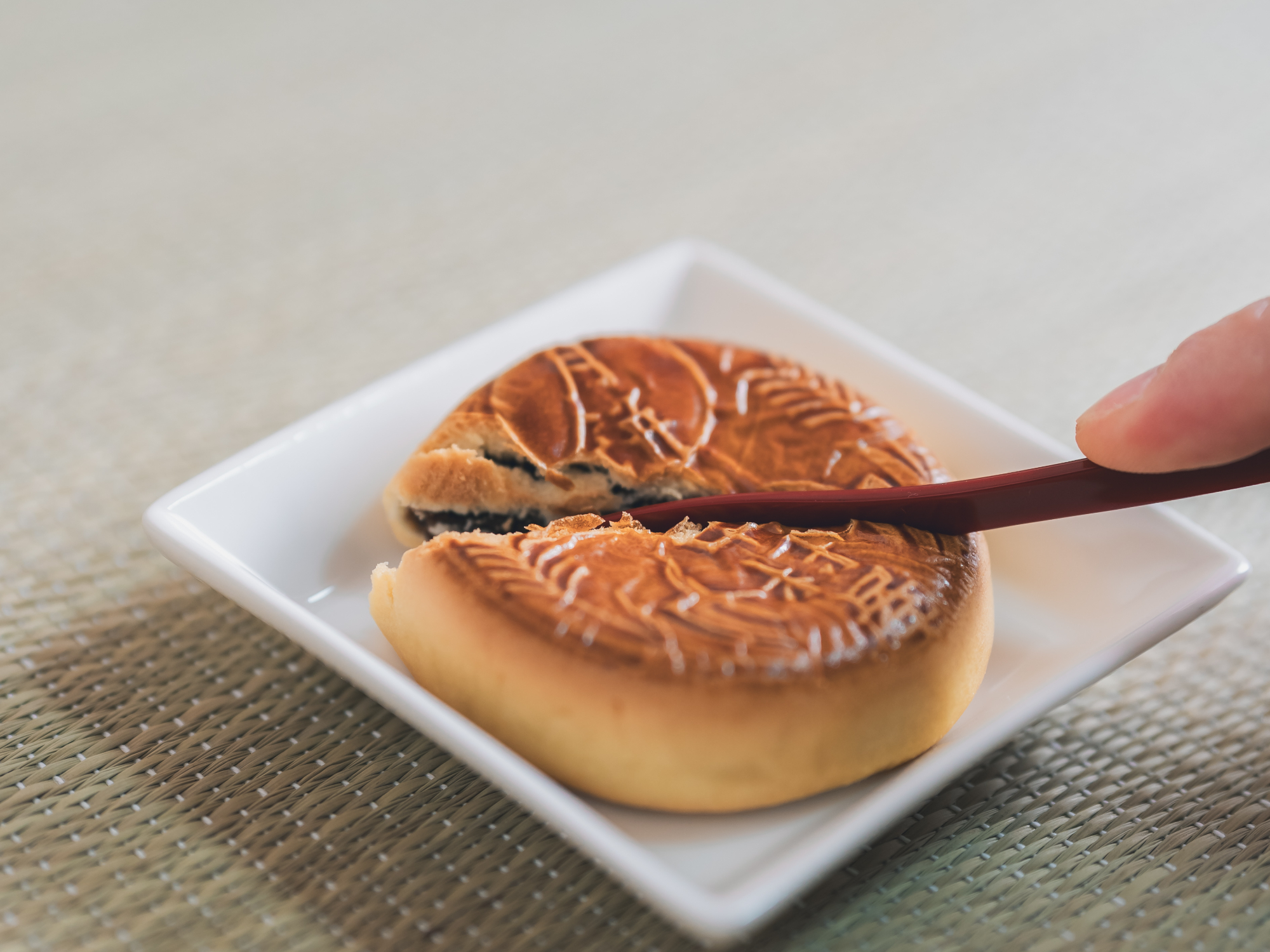 Mooncakes Found in Shinjuku | A Chinese Sweet Opening into Tokyo’s Many-Layered City